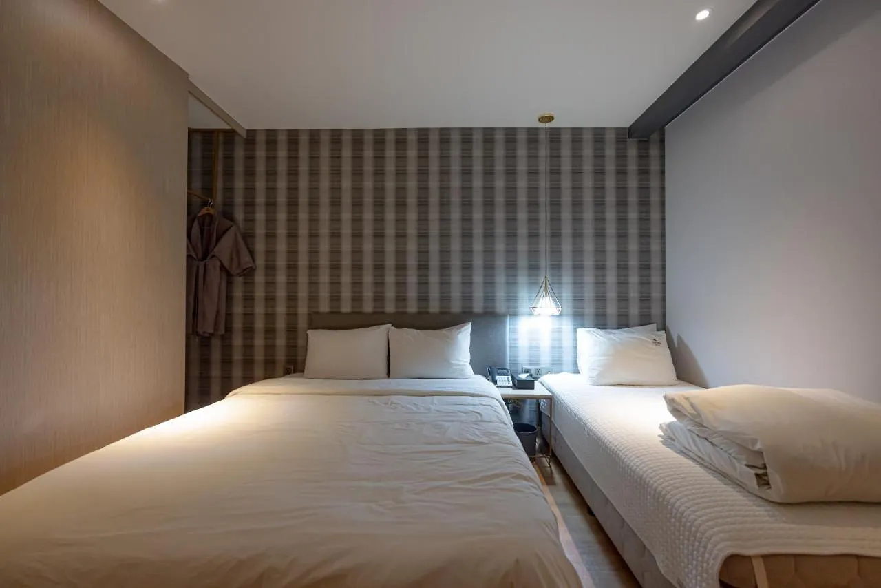 Hound Hotel Seomyeon-Beomcheon Busan