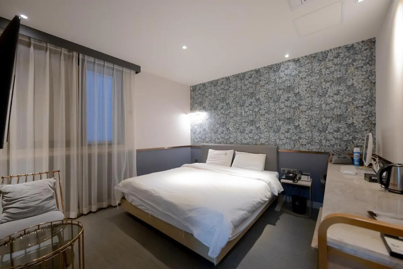 Hound Hotel Seomyeon-Beomcheon Busan