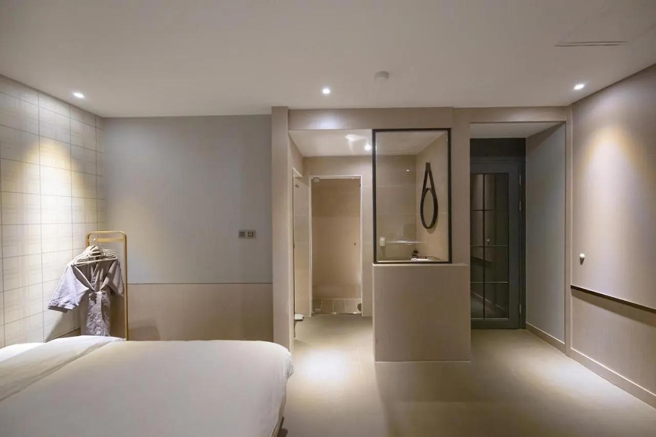 Hound Hotel Seomyeon-Beomcheon Busan