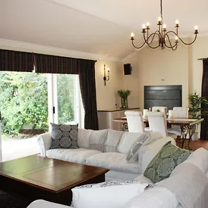 *** Bed & Breakfast Camelot In Constantia South Africa